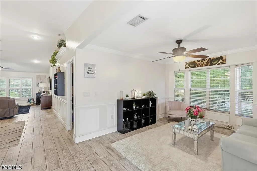 1818 NE 2nd Street Cape Coral FL 33909