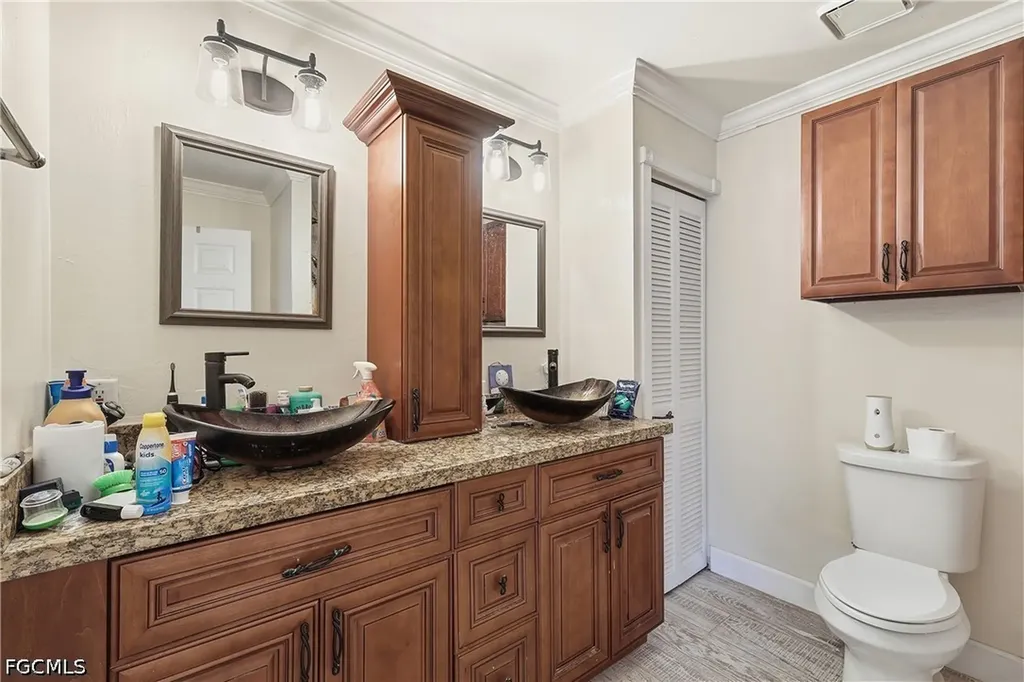 1818 NE 2nd Street Cape Coral FL 33909