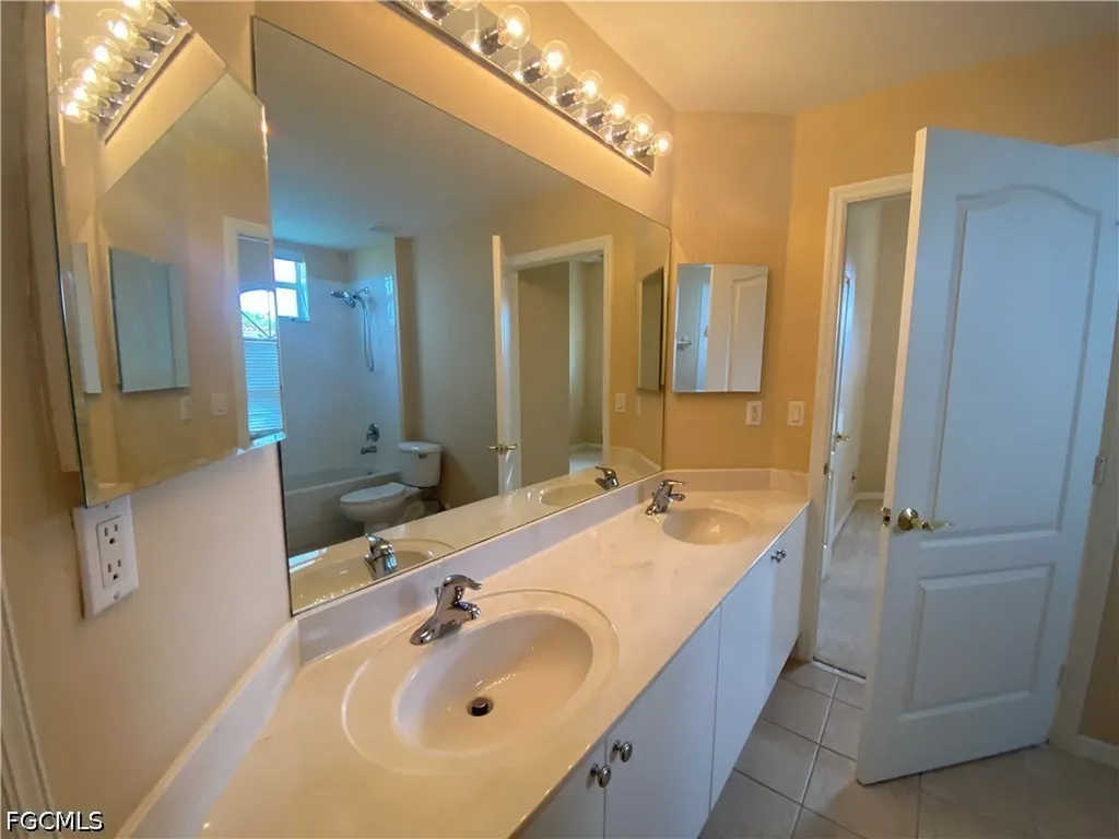2677 Blue Cypress Lake Court Cape Coral FL 33909