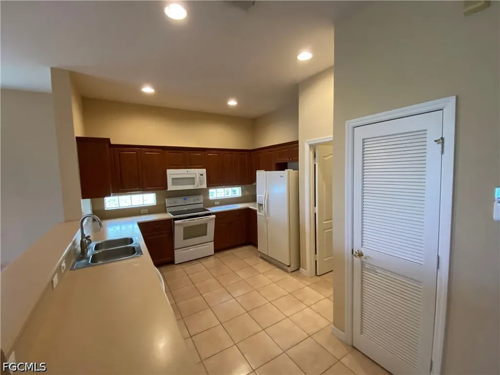 2677 Blue Cypress Lake Court Cape Coral FL 33909