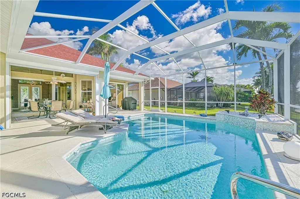 2010 SE 18th Avenue Cape Coral FL 33990