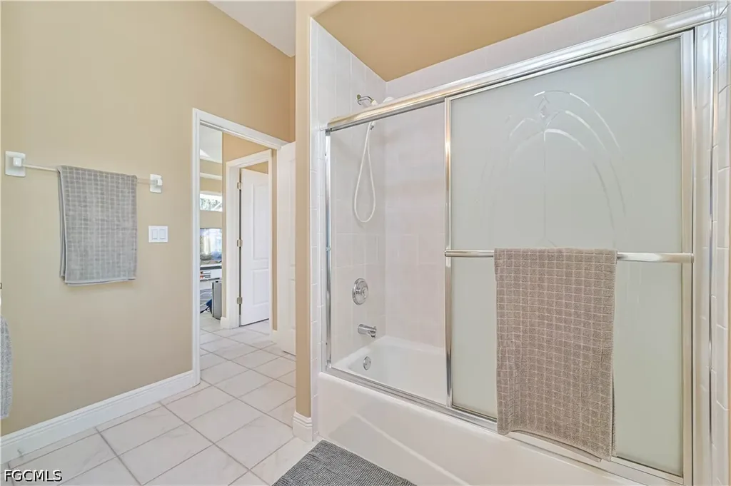 2010 SE 18th Avenue Cape Coral FL 33990