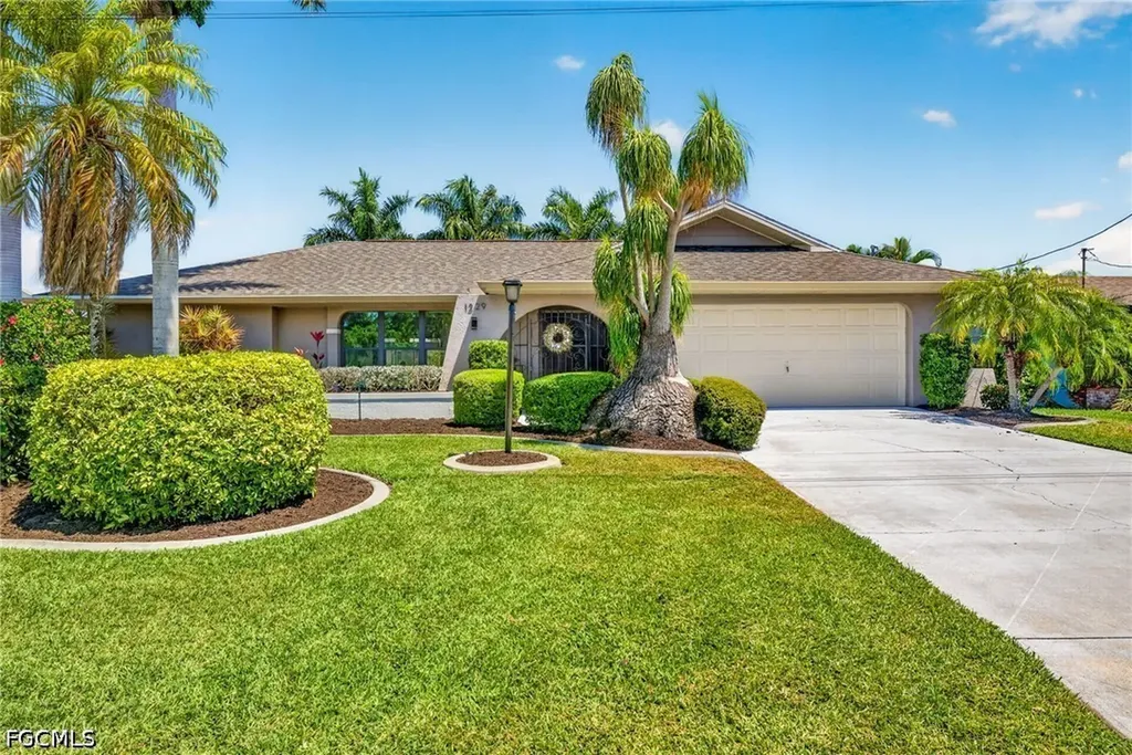 1229 El Dorado Parkway E Cape Coral FL 33904