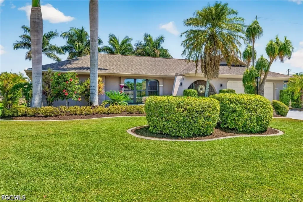 1229 El Dorado Parkway E Cape Coral FL 33904