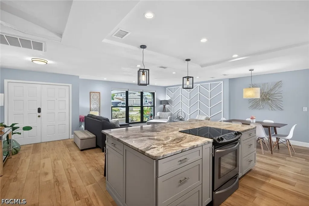 1229 El Dorado Parkway E Cape Coral FL 33904