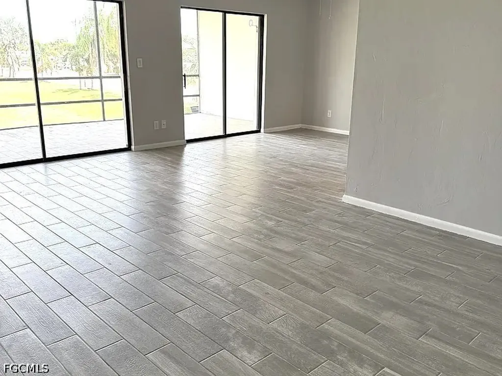 4728 Orange Grove Boulevard North Fort Myers FL 33903