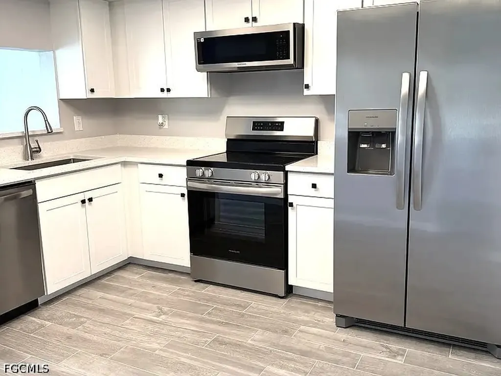 4728 Orange Grove Boulevard North Fort Myers FL 33903