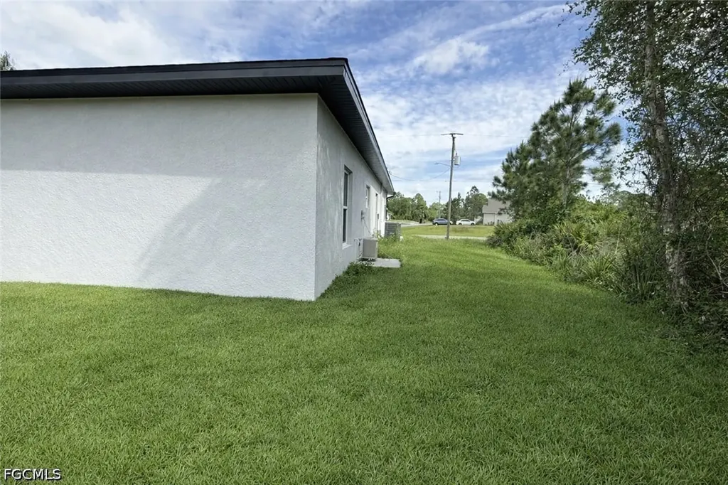 2809 Darlene Place Lehigh Acres FL 33971