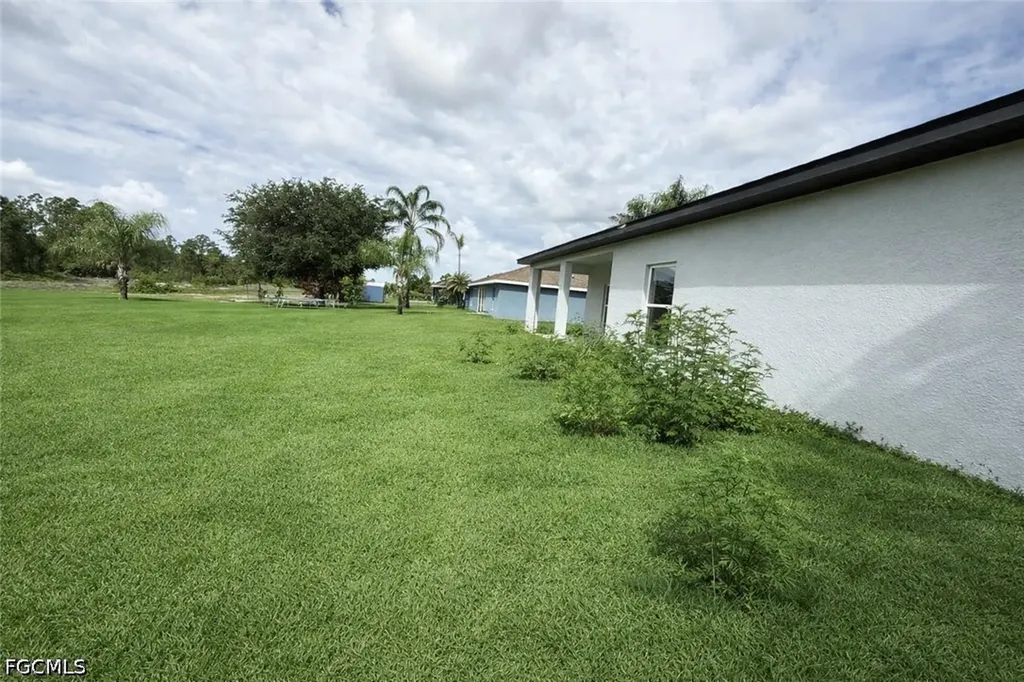 2809 Darlene Place Lehigh Acres FL 33971
