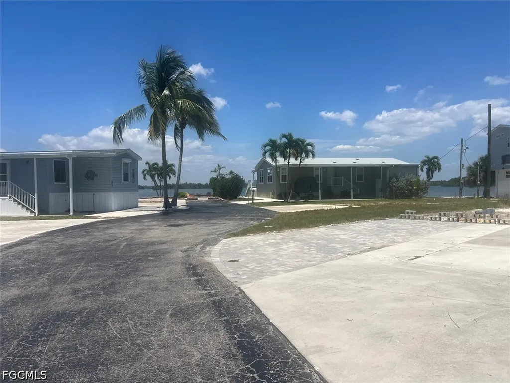 20 Helen Lane Fort Myers Beach FL 33931