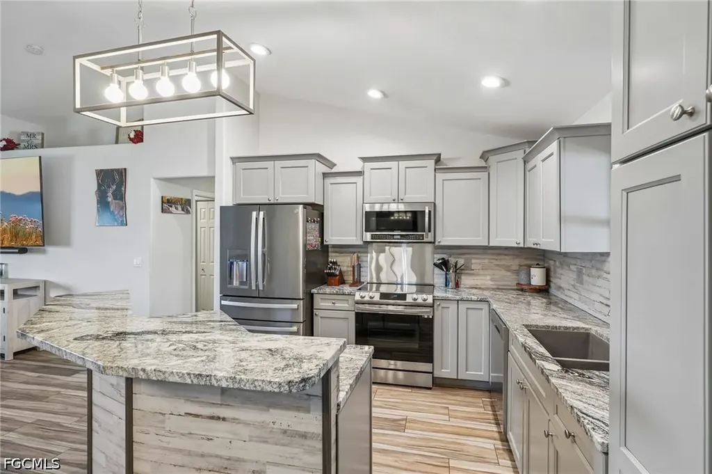 4317 NW 40th Terrace Cape Coral FL 33993