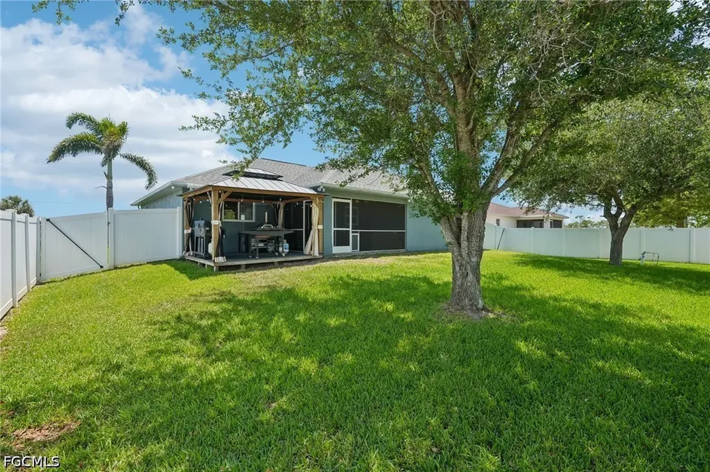 4317 NW 40th Terrace Cape Coral FL 33993