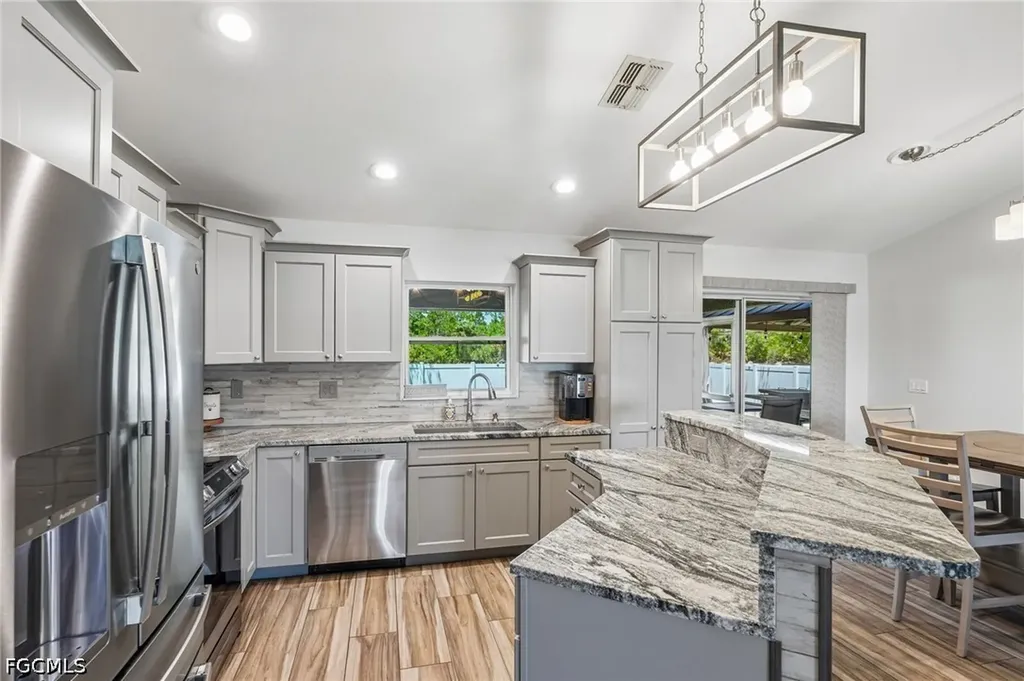 4317 NW 40th Terrace Cape Coral FL 33993