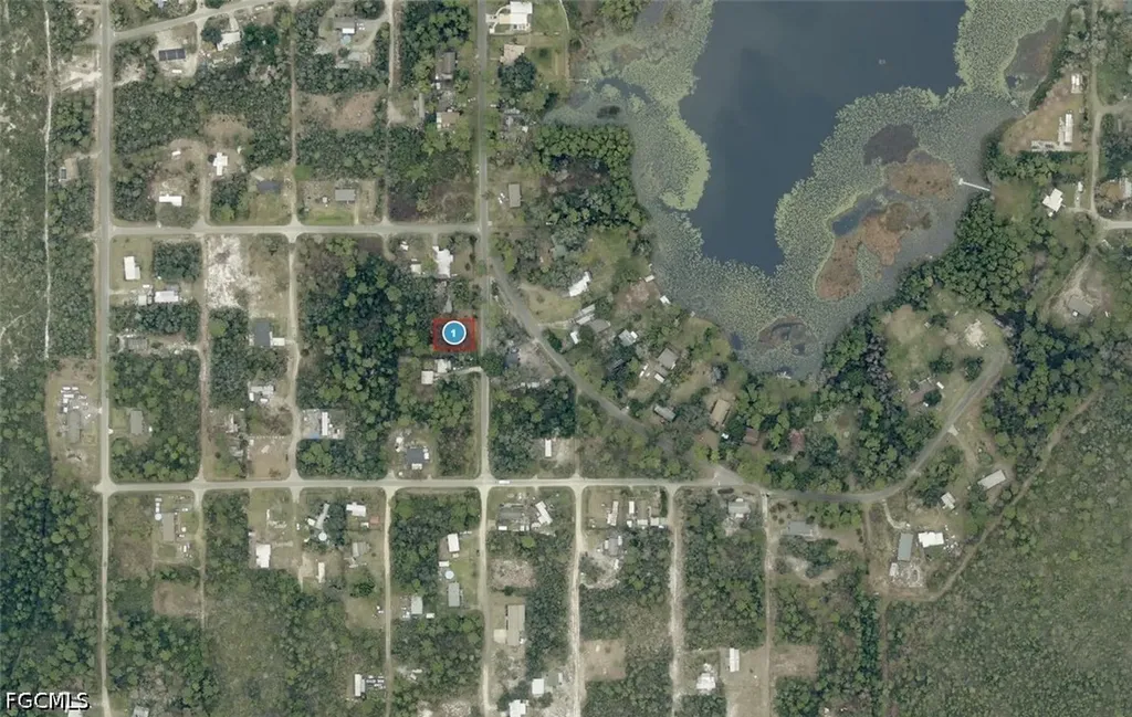 15-17-28-0100-021-00900 Pennsylvania Street Paisley FL 32767
