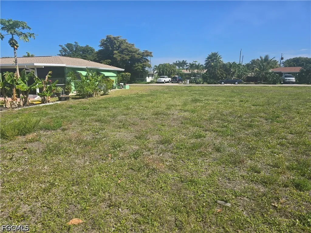 218 SE 47th Street Cape Coral FL 33904