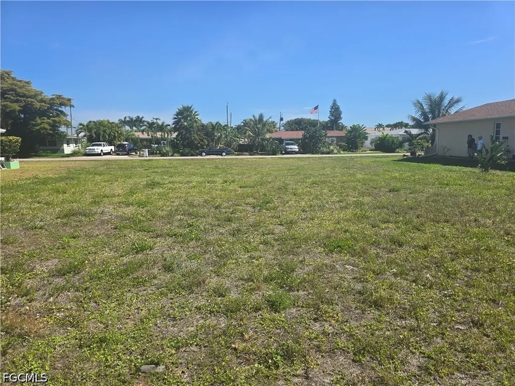 218 SE 47th Street Cape Coral FL 33904