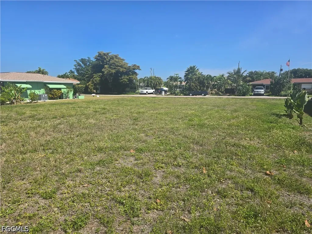 218 SE 47th Street Cape Coral FL 33904