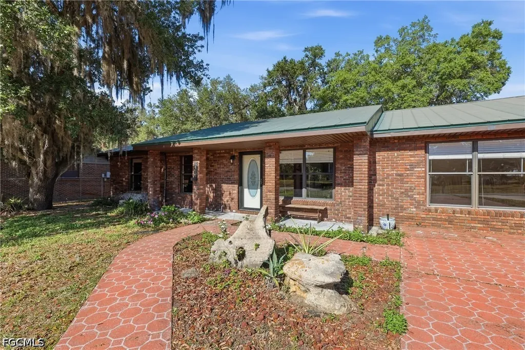 420 Grant Street Labelle FL 33935