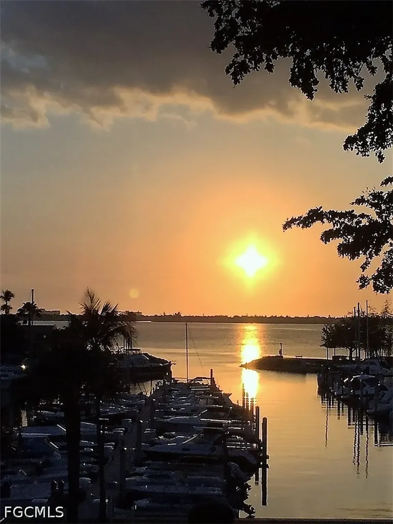 4585 Trawler Court Fort Myers FL 33919