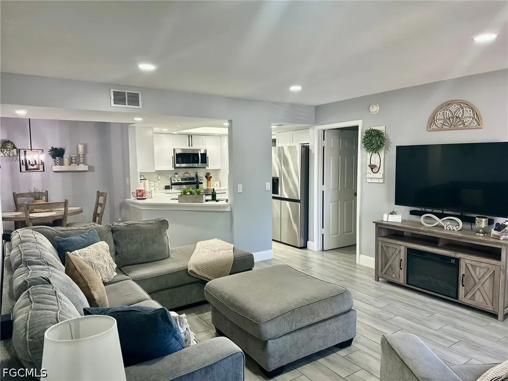3100 Seasons Way Estero FL 33928