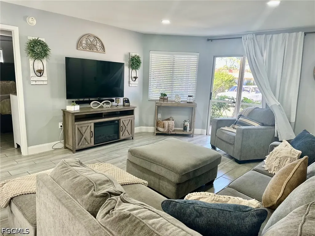 3100 Seasons Way Estero FL 33928