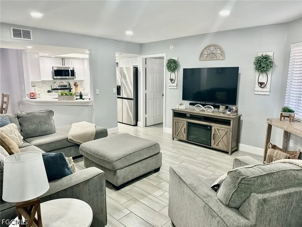 3100 Seasons Way Estero FL 33928