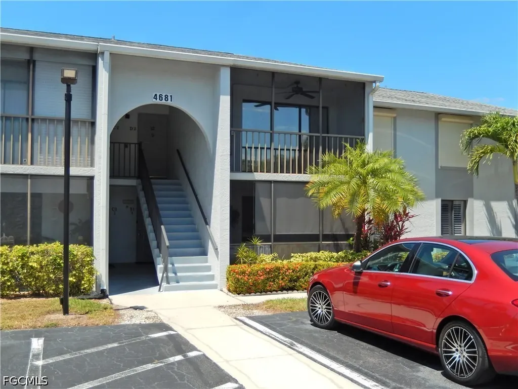 4681 Lakeside Club Boulevard Fort Myers FL 33905