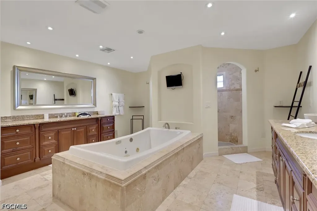 2146 SE 18th Avenue Cape Coral FL 33990