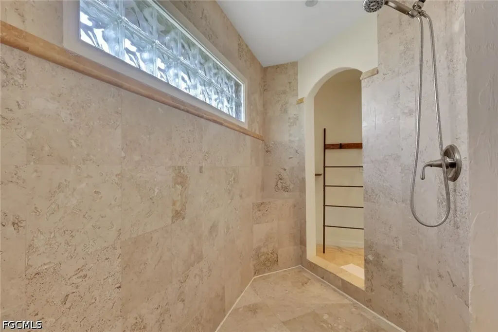 2146 SE 18th Avenue Cape Coral FL 33990