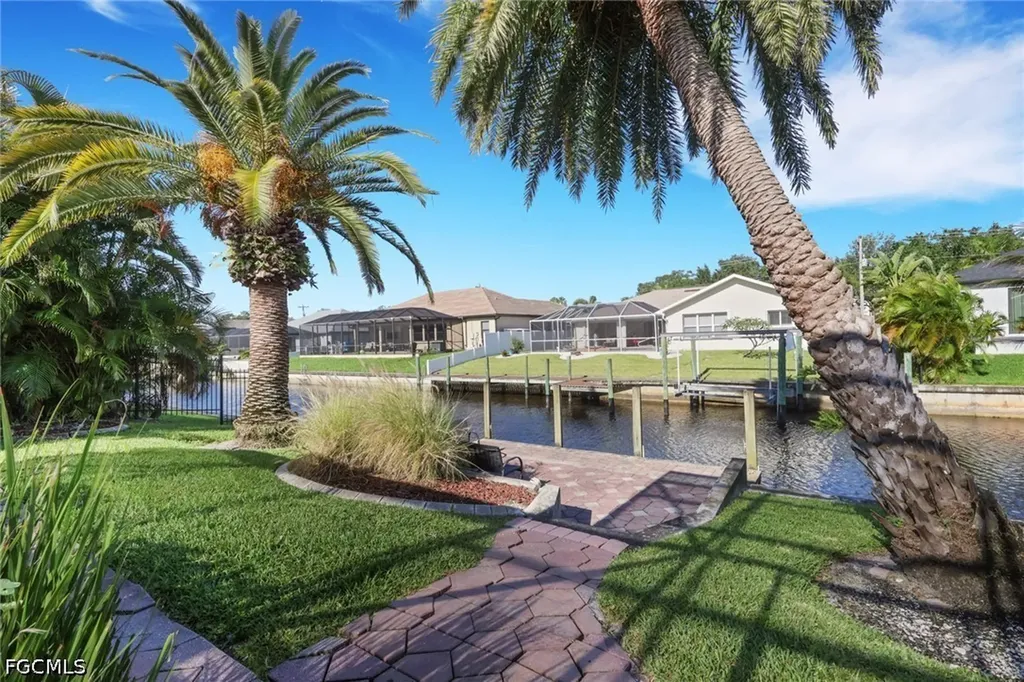 2146 SE 18th Avenue Cape Coral FL 33990