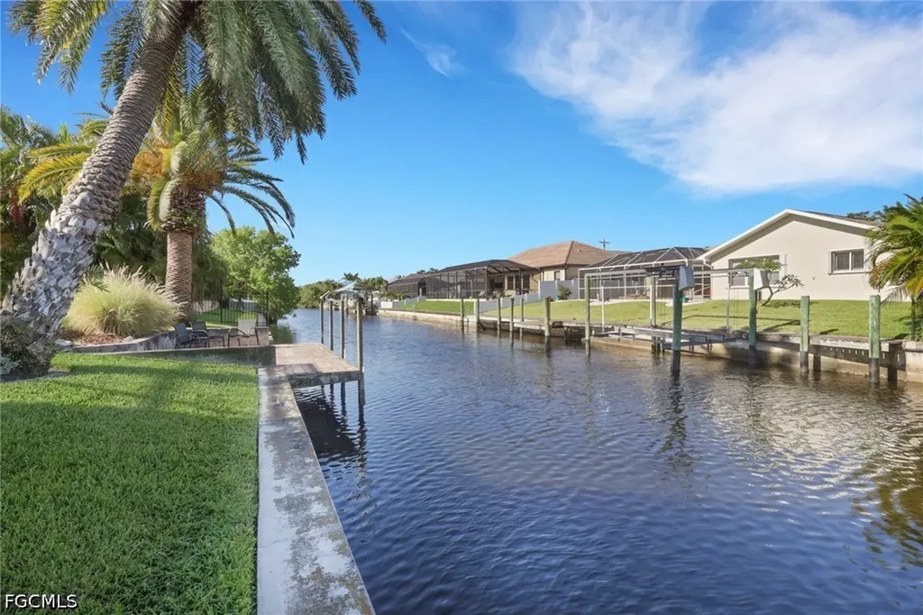 2146 SE 18th Avenue Cape Coral FL 33990