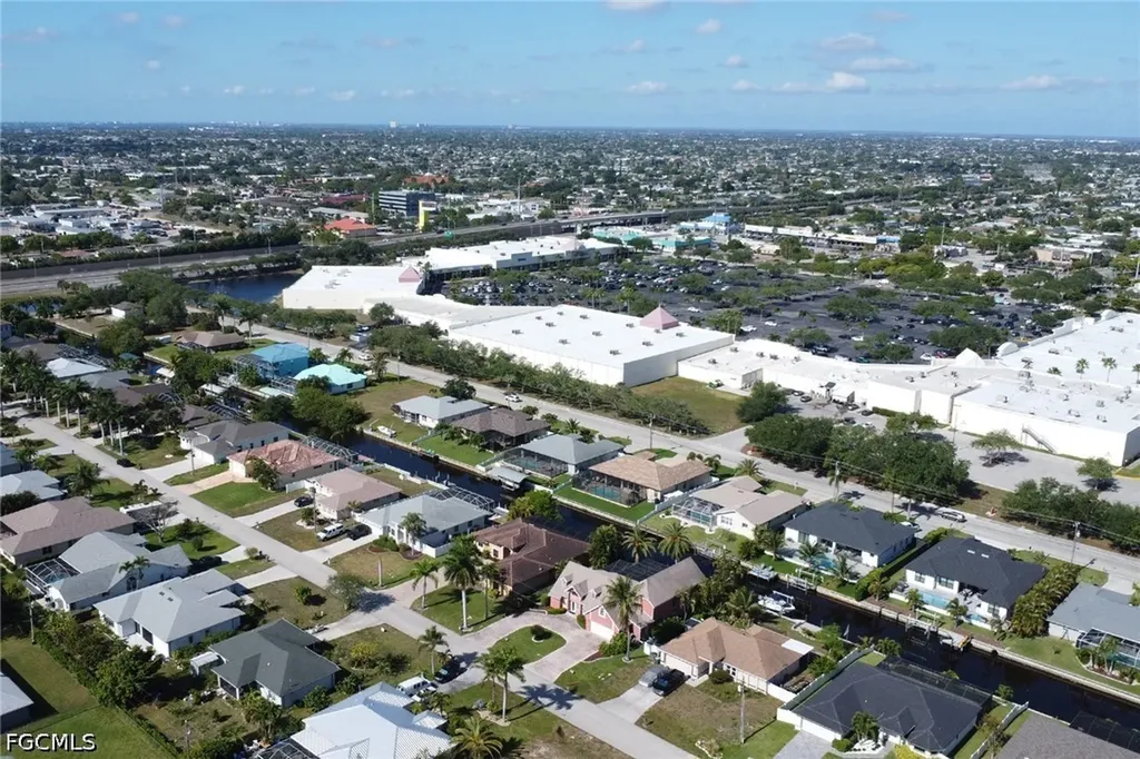 2146 SE 18th Avenue Cape Coral FL 33990