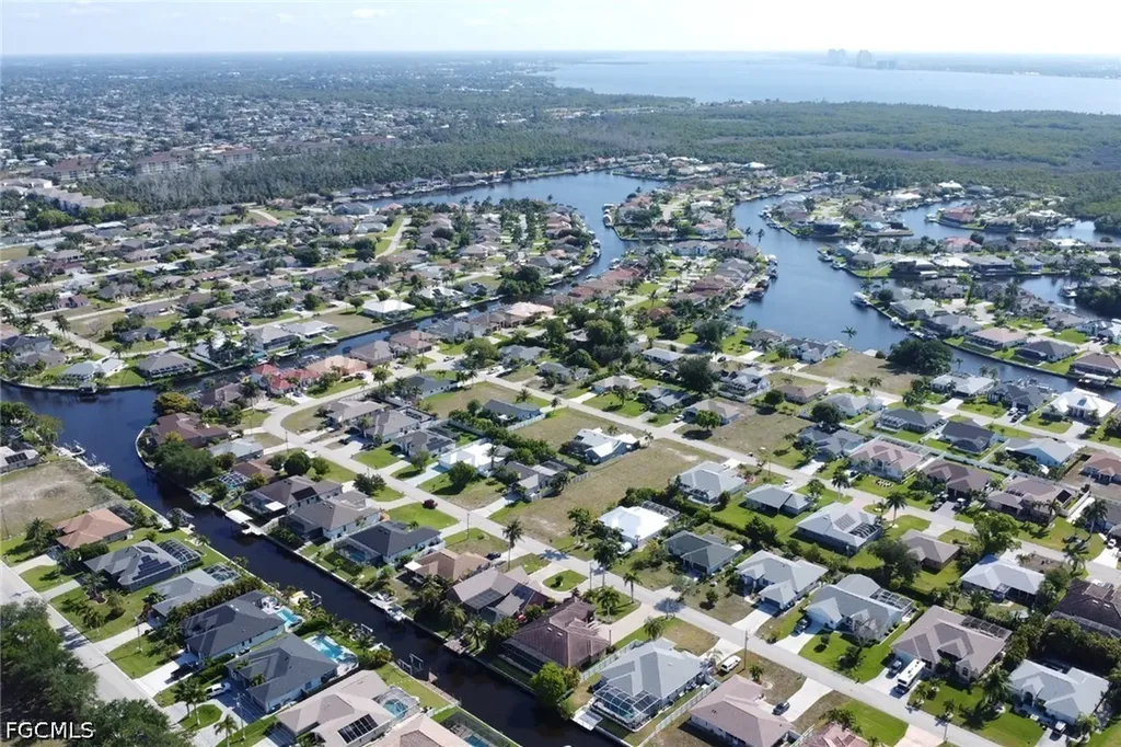 2146 SE 18th Avenue Cape Coral FL 33990