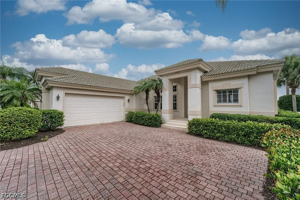 8864 New Castle Drive Fort Myers FL 33908