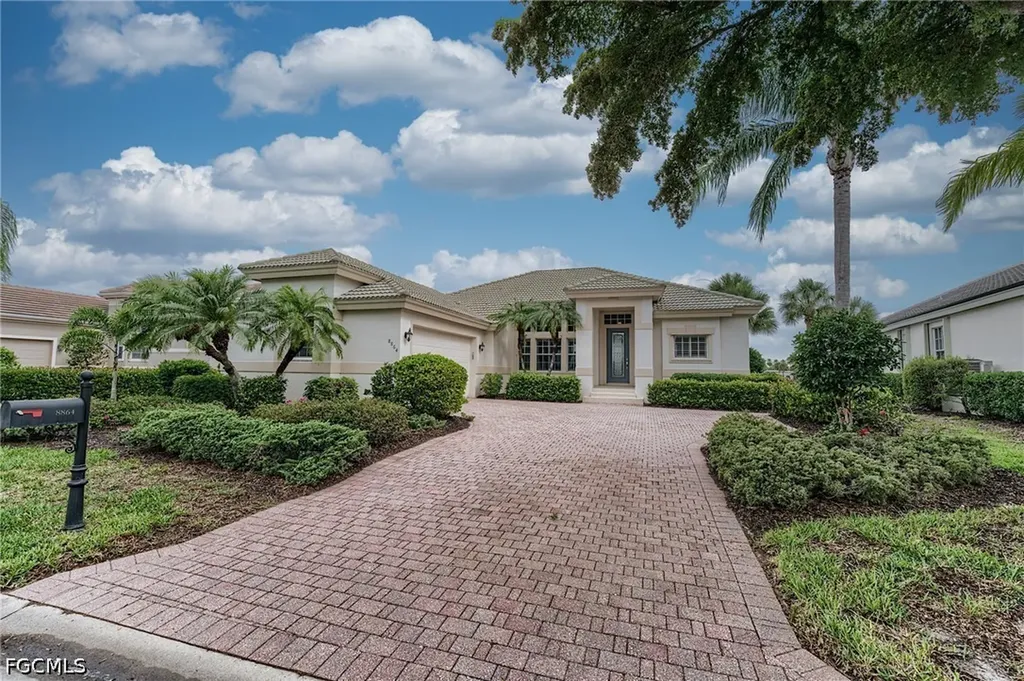 8864 New Castle Drive Fort Myers FL 33908