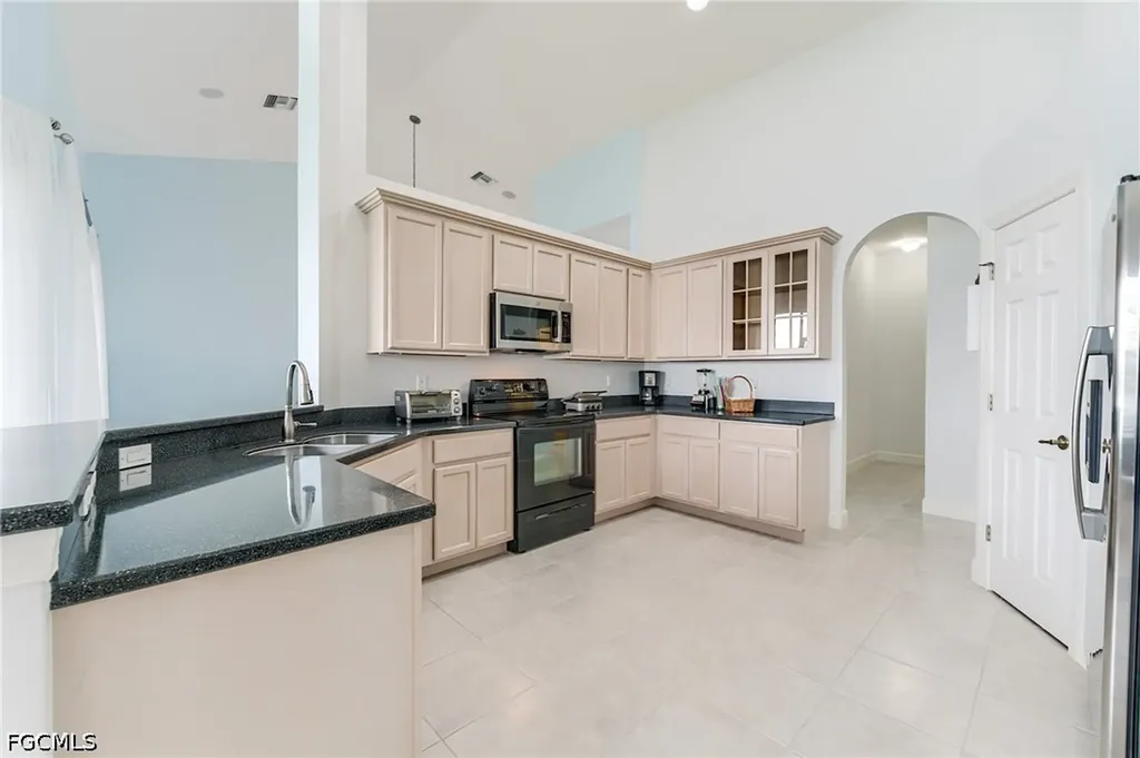 8864 New Castle Drive Fort Myers FL 33908