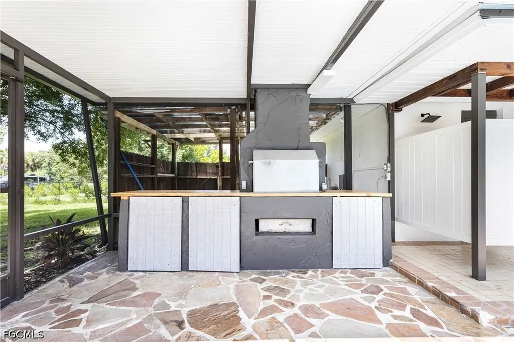 7436 Dana Lin Circle North Fort Myers FL 33917