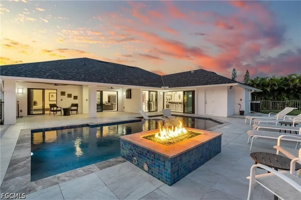 1919 Countess Court Naples FL 34110