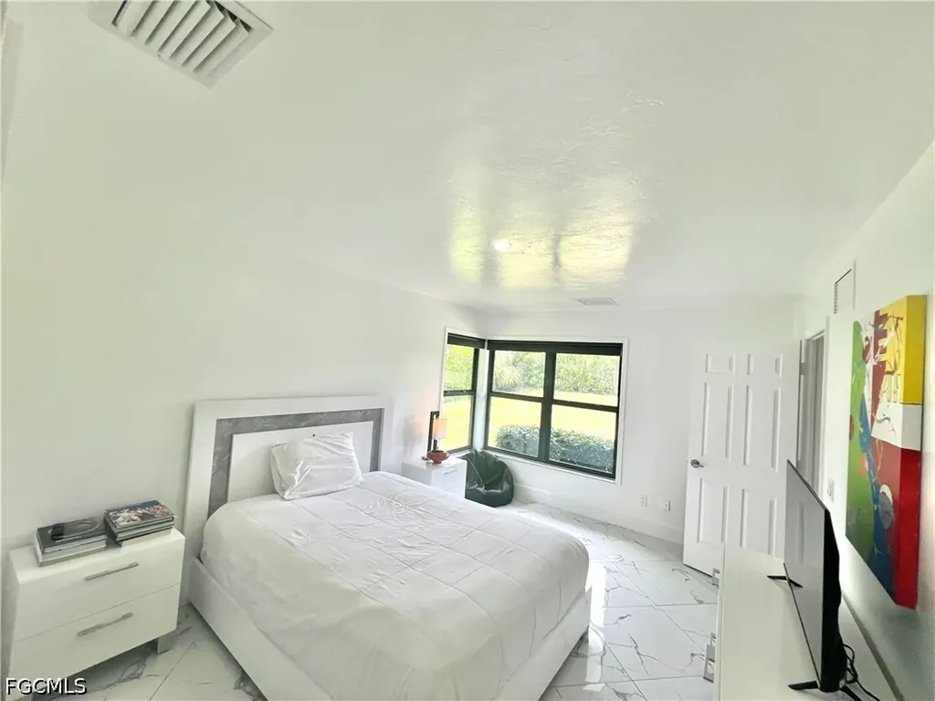 1919 Countess Court Naples FL 34110