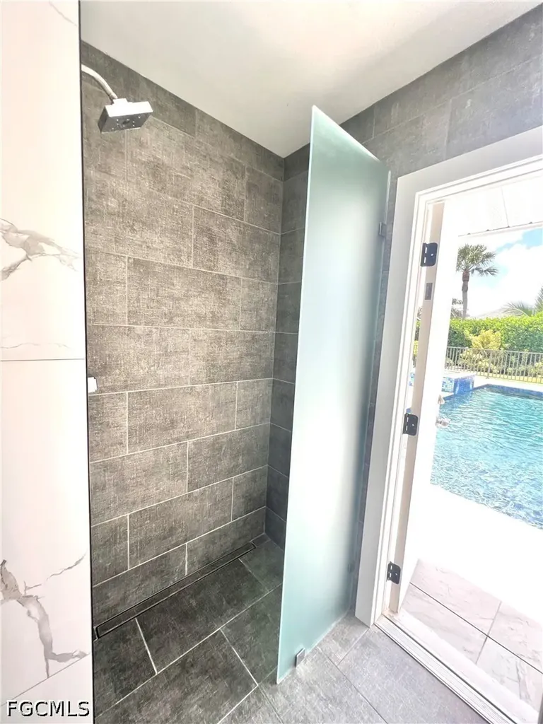 1919 Countess Court Naples FL 34110