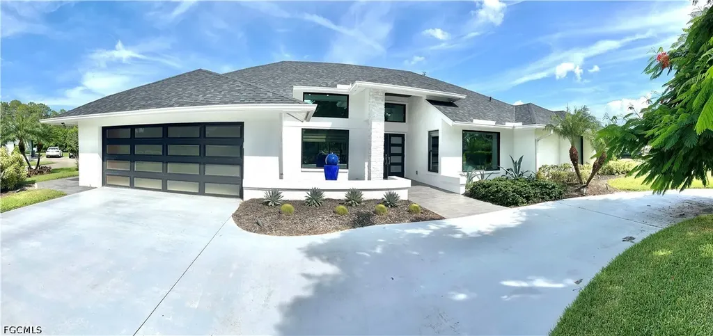 1919 Countess Court Naples FL 34110