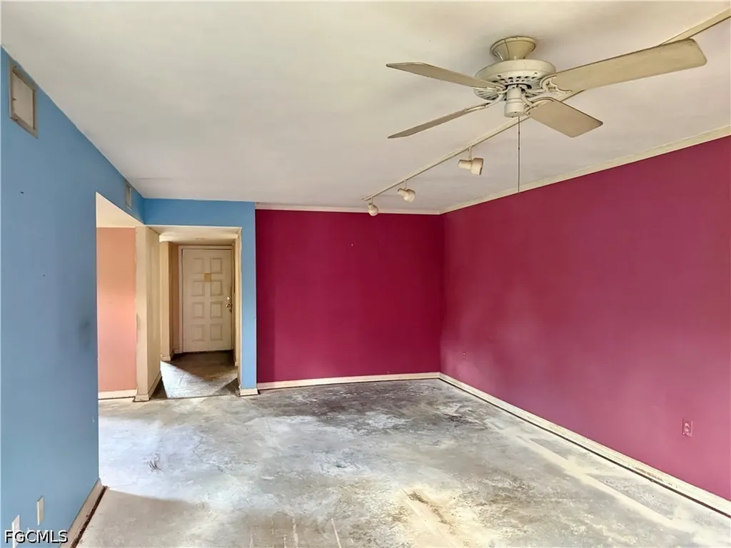 9305 Lake Park Drive Fort Myers FL 33919