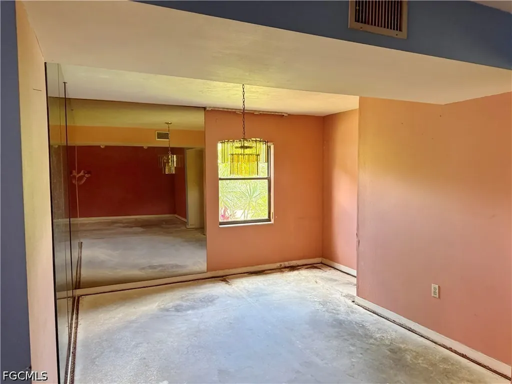 9305 Lake Park Drive Fort Myers FL 33919