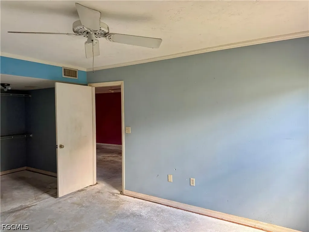 9305 Lake Park Drive Fort Myers FL 33919