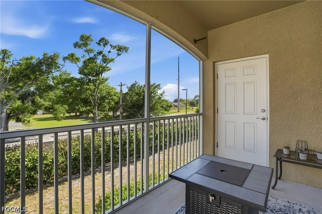 8515 Oakshade Circle Fort Myers FL 33919