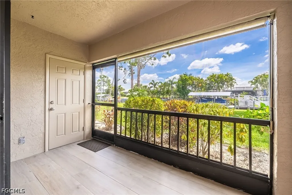 15350 Moonraker Court North Fort Myers FL 33917