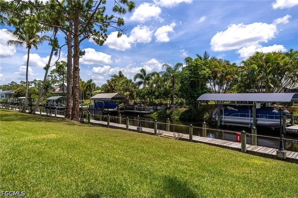 15350 Moonraker Court North Fort Myers FL 33917