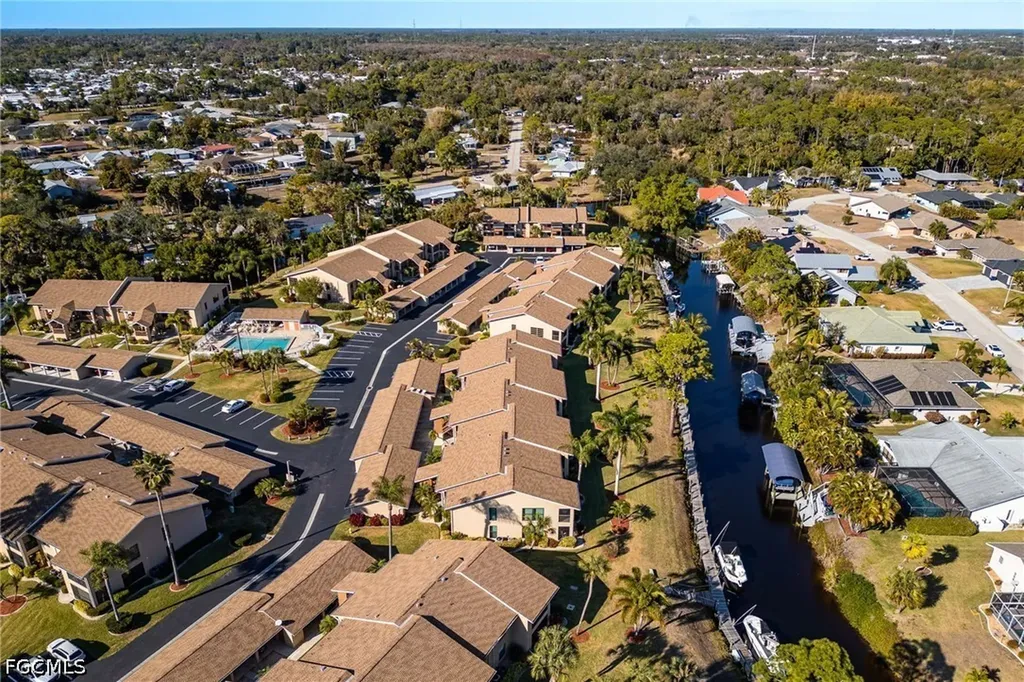 15350 Moonraker Court North Fort Myers FL 33917