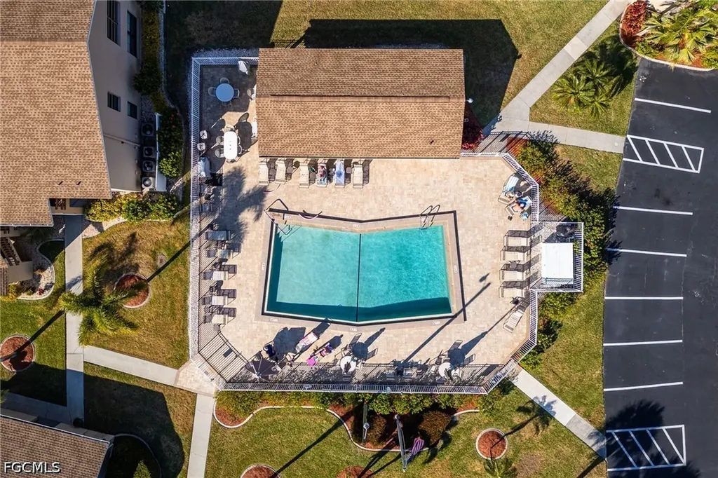 15350 Moonraker Court North Fort Myers FL 33917