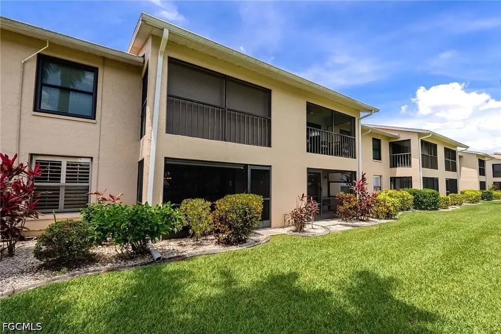 15350 Moonraker Court North Fort Myers FL 33917